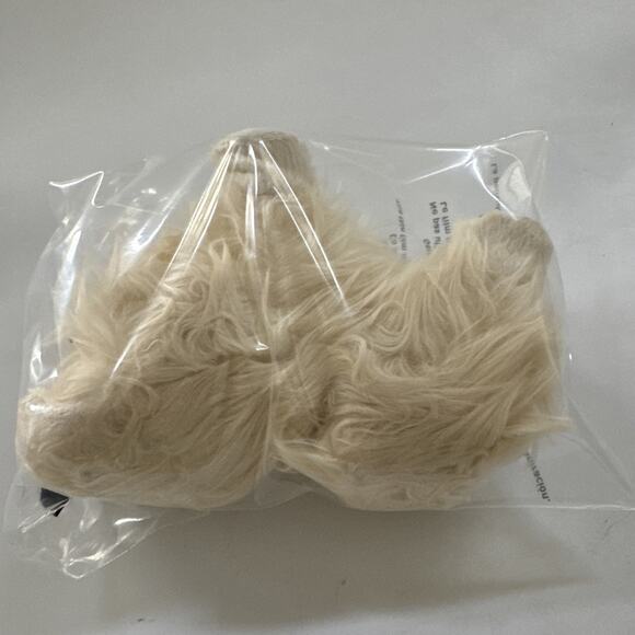 American Girl Doll Truly Me Dog White Pomeranian w/Bone Poseable Doll Accessory - Picture 10 of 10